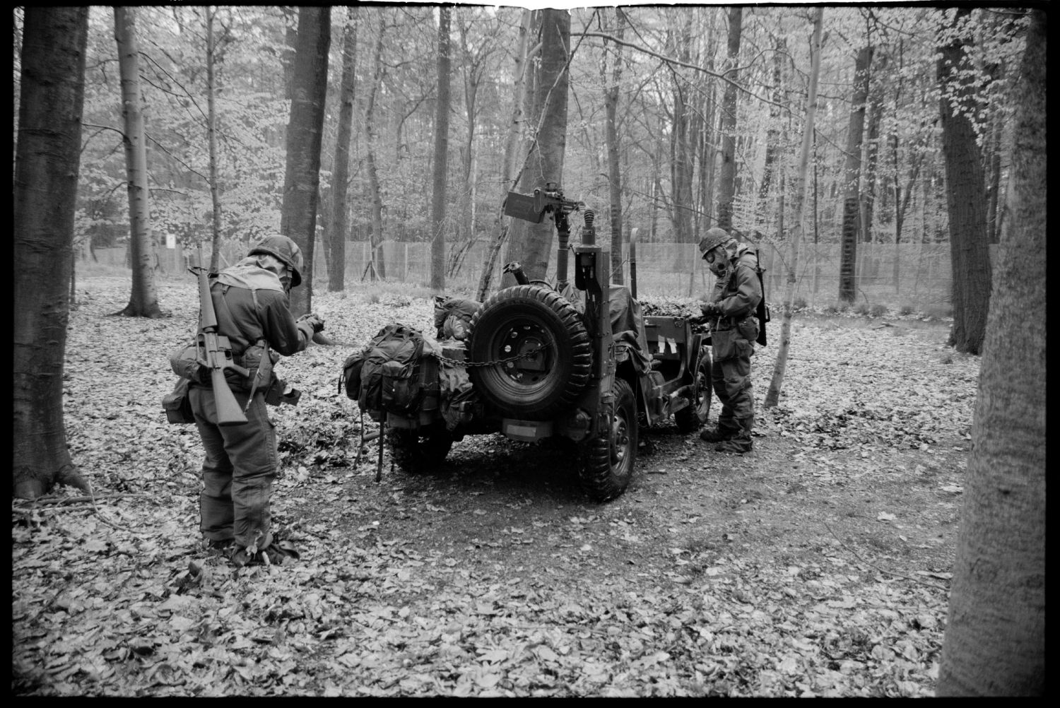 s/w-Fotografie: ARTEP Truppenübung der U.S. Army Berlin Brigade im Berliner Grunewald