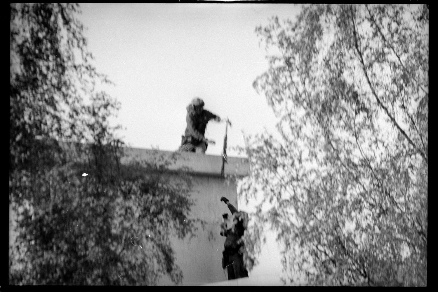 S/w-Fotografie: ARTEP Truppenübung der U.S. Army Berlin Brigade in Ruhleben Fighting City in Berlin-Spandau