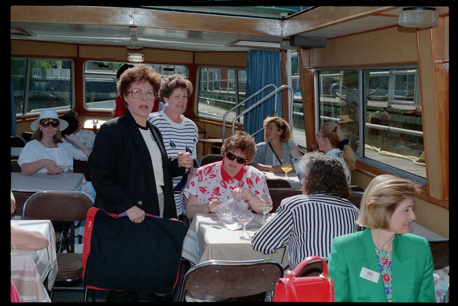 Fotografie: "Allied Wives Meeting", Ausflug mit dem Schiff für Ehefrauen der britischen, französischen und US-Community in Berlin-Wannsee