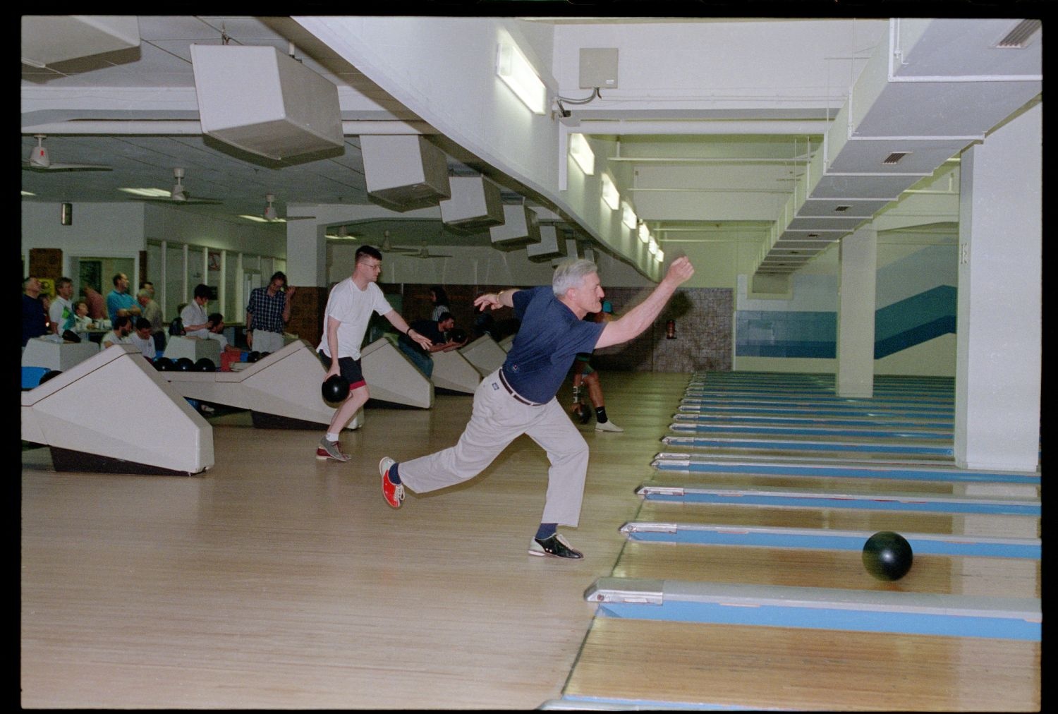 Fotografie: Bowling im Cole Sports Center der U.S. Army Berlin in Berlin-Dahlem