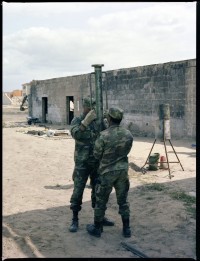 Fotografie: Häuserkampfübung der U.S. Army Berlin Brigade in Parks Range in Berlin-Lichterfelde