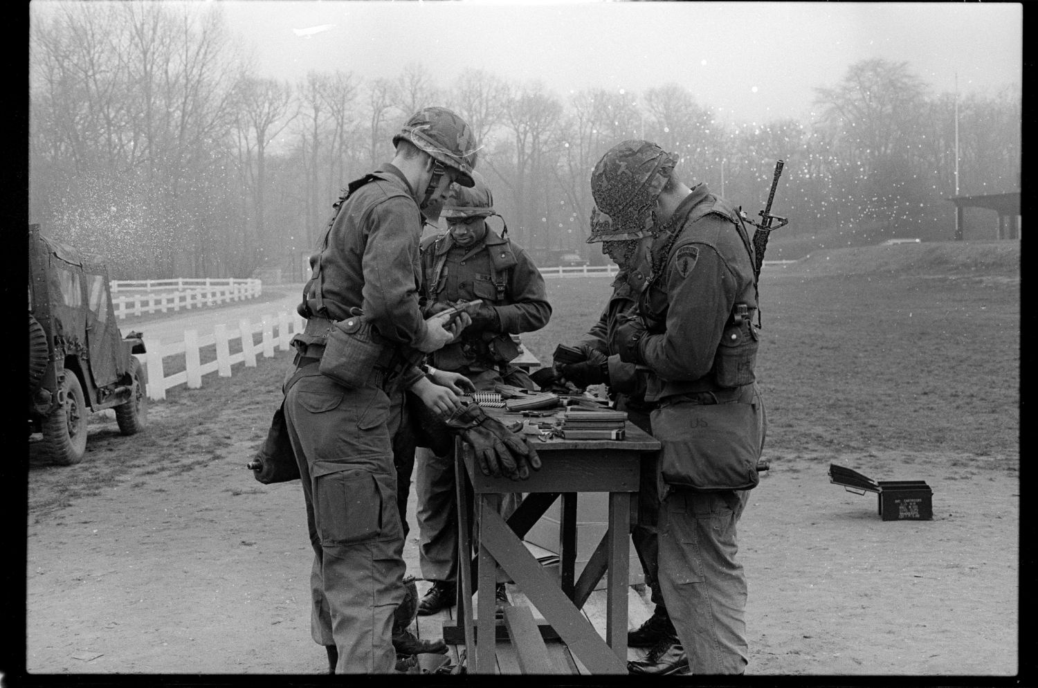 S/w-Fotografie: Schießplatz Keerans Range der U.S. Army Berlin Brigade in Berlin-Zehlendorf