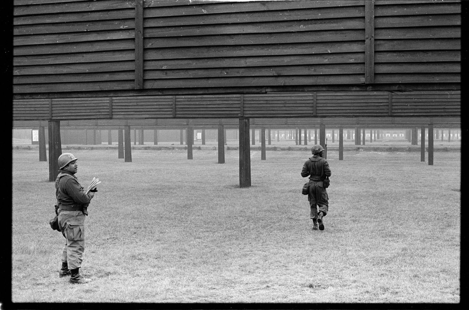 S/w-Fotografie: Schießplatz Keerans Range der U.S. Army Berlin Brigade in Berlin-Zehlendorf