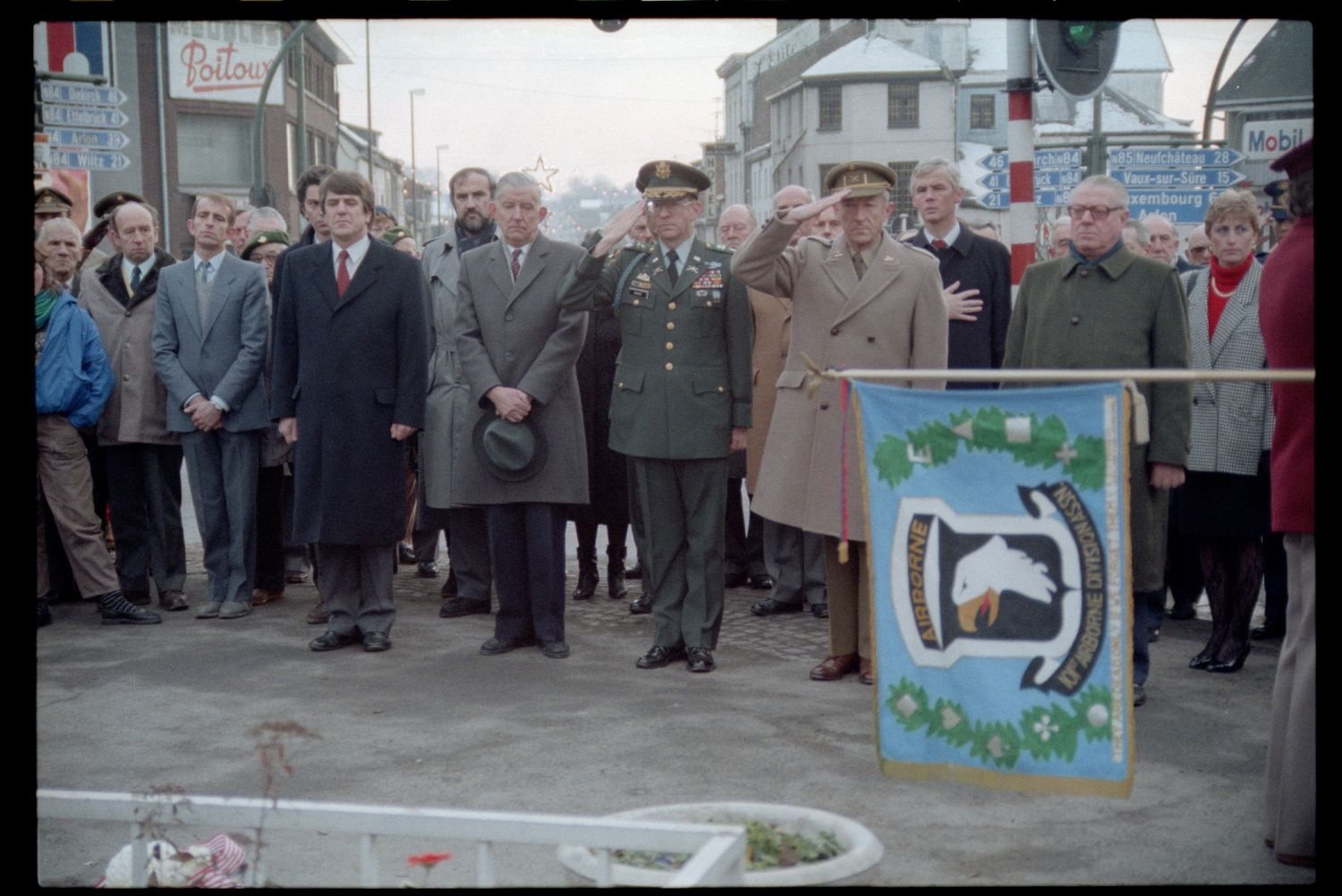 Fotografie: Gedenken an die Gefallenen der Ardennenoffensive in Bastogne, Belgien