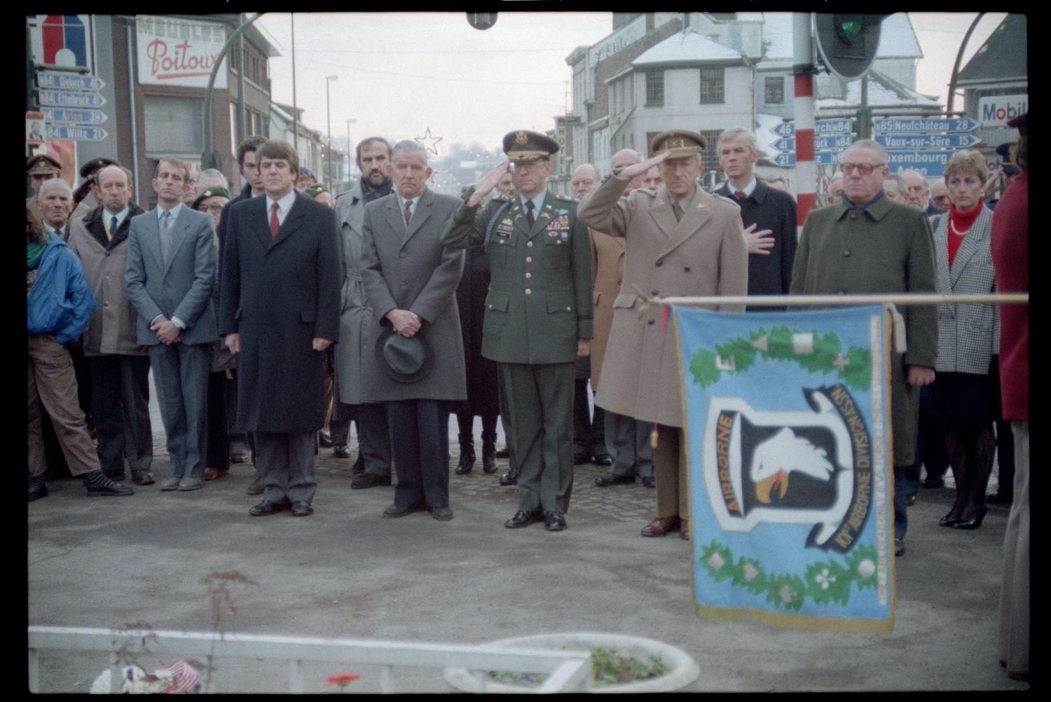 Fotografie: Gedenken an die Gefallenen der Ardennenoffensive in Bastogne, Belgien