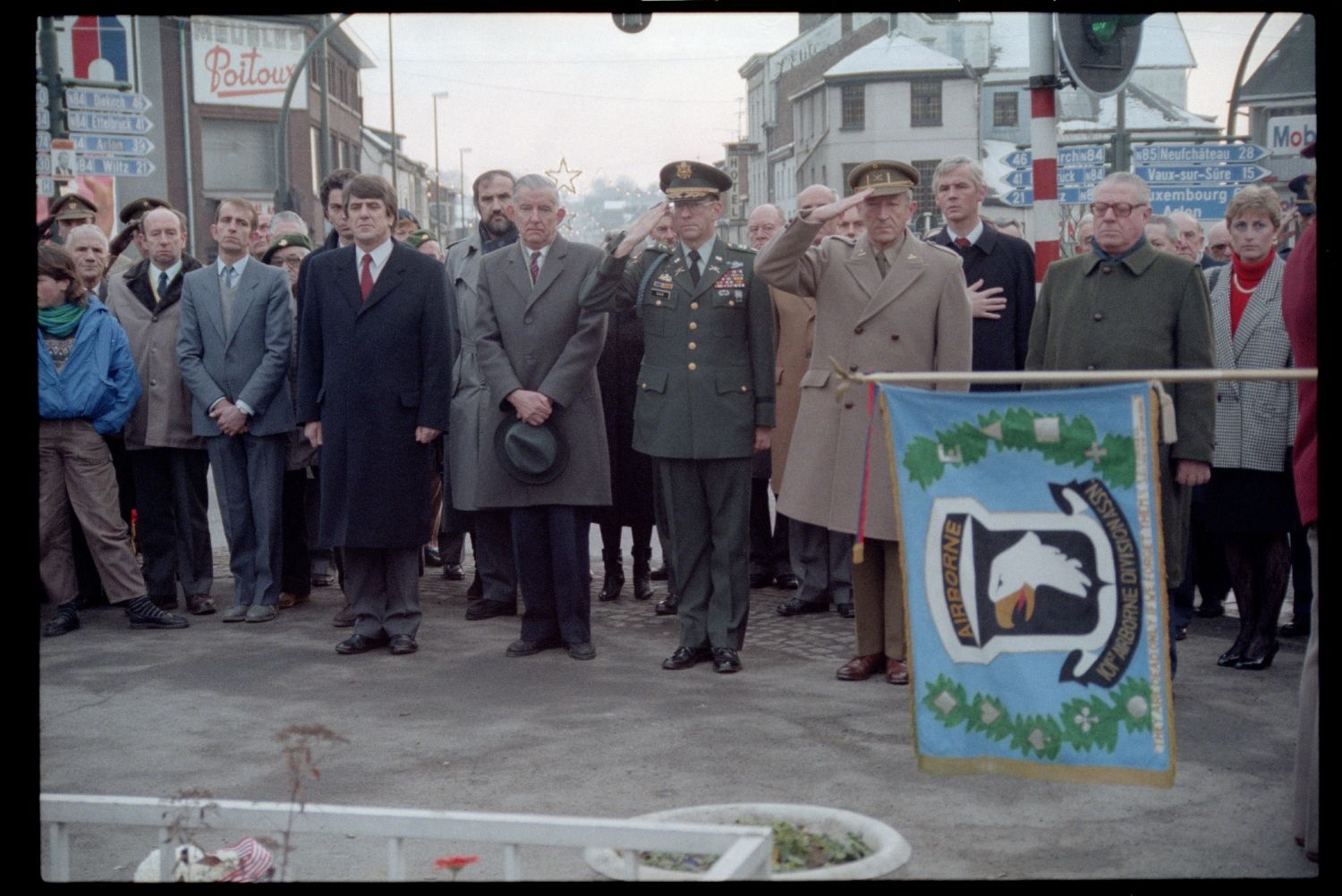 Fotografie: Gedenken an die Gefallenen der Ardennenoffensive in Bastogne, Belgien