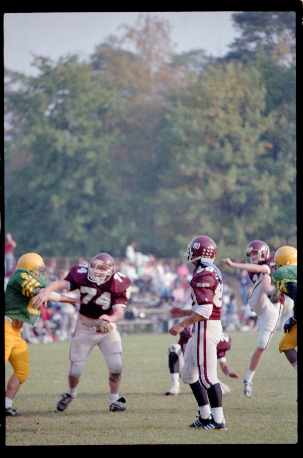 Fotografie: American-Football-Spiel der Berlin Bears gegen die Hi-Hawks an der Berlin American High School in Berlin-Dahlem