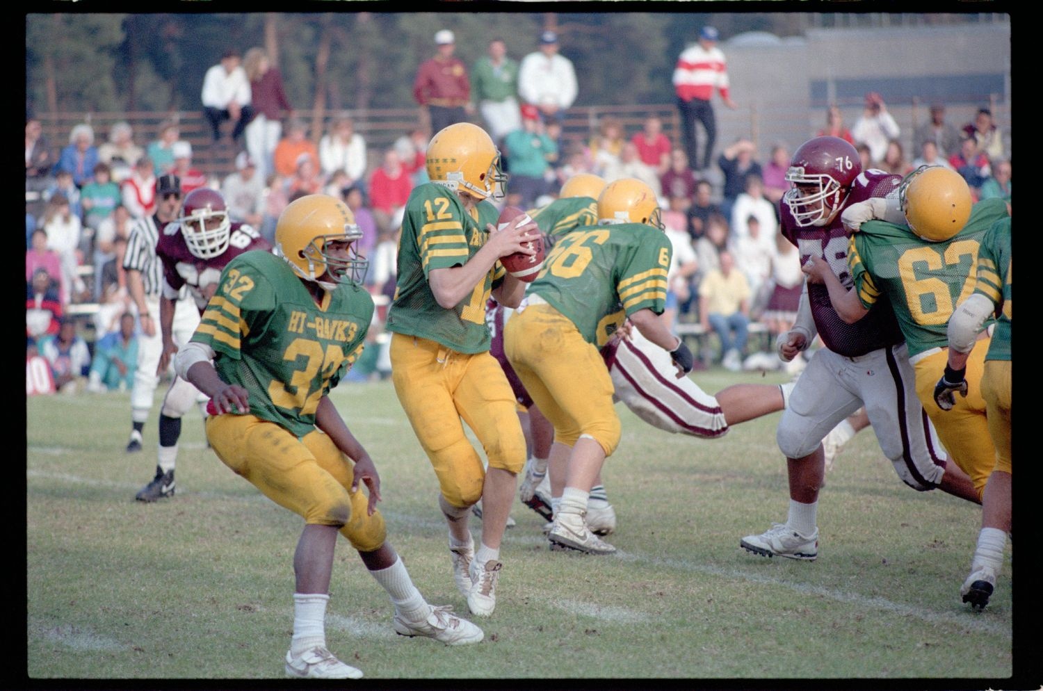 Fotografie: American-Football-Spiel der Berlin Bears gegen die Hi-Hawks an der Berlin American High School in Berlin-Dahlem