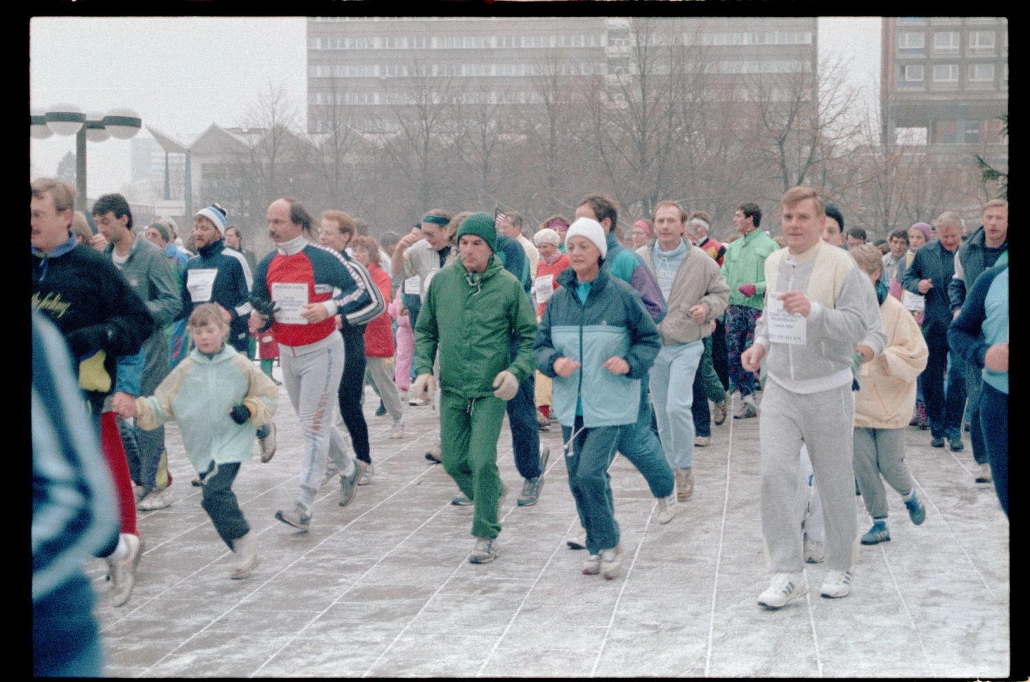 Fotografie: Erster Gesamt-Berliner Neujahrslauf 1990 in Berlin