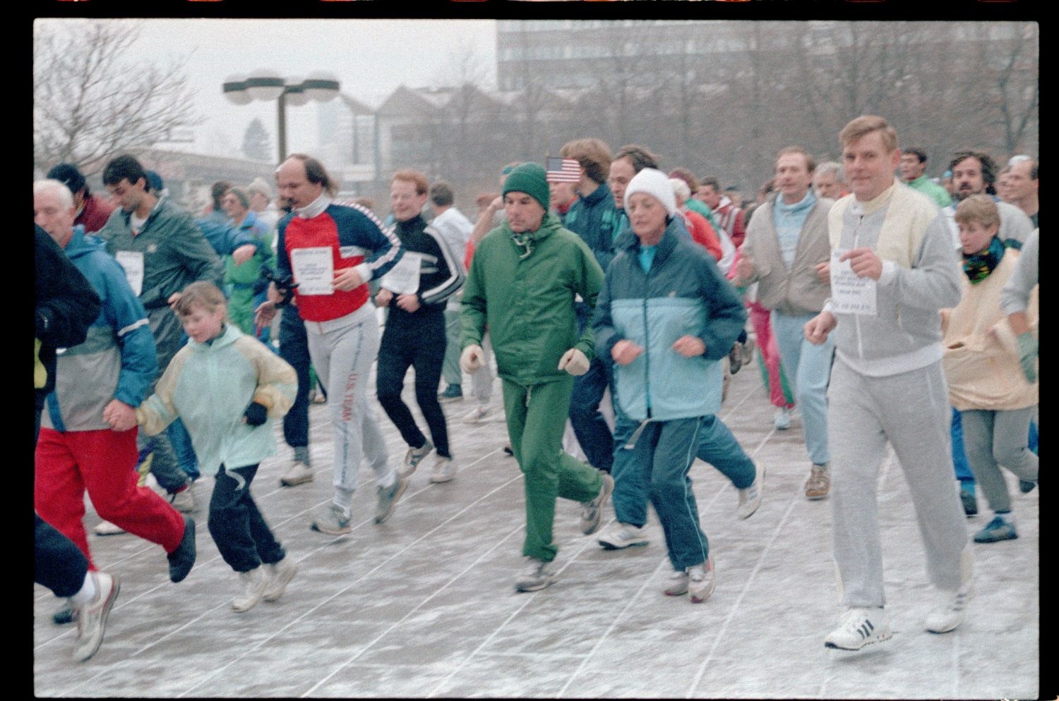 Fotografie: Erster Gesamt-Berliner Neujahrslauf 1990 in Berlin