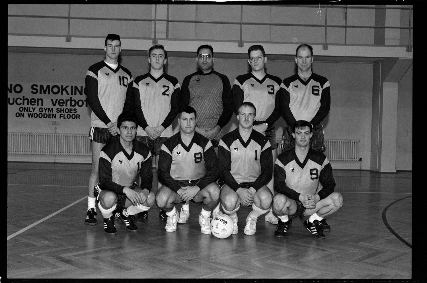 S/w-Fotografie: Fußballmannschaft der U.S. Army Berlin in Berlin-Lichterfelde