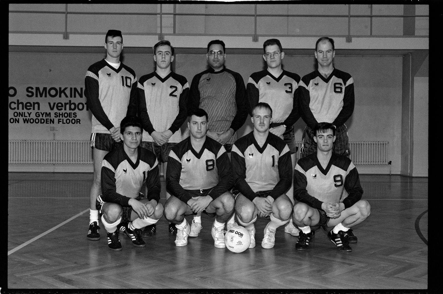 S/w-Fotografie: Fußballmannschaft der U.S. Army Berlin in Berlin-Lichterfelde