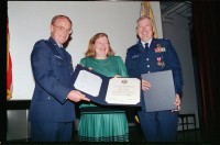 Fotografie: Verabschiedung von Lieutenant Colonel Petty, Commander U.S. Air Force Technical Assistance Field Team, in Berlin-Tempelhof