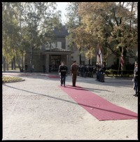 Fotografie: Antrittsbesuch von Major General Bernard Gordon Lennox, britischer Stadtkommandant, in den Lucius D. Clay Headquarters in Berlin-Dahlem