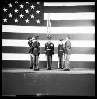 S/w-Fotografie: Vorführung des Berlin Brigade Drill Team in den McNair Barracks in Berlin-Lichterfelde