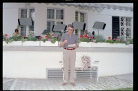 Fotografie: Barbecue in der Residenz von Brigadier General Walter Yates in Berlin-Dahlem