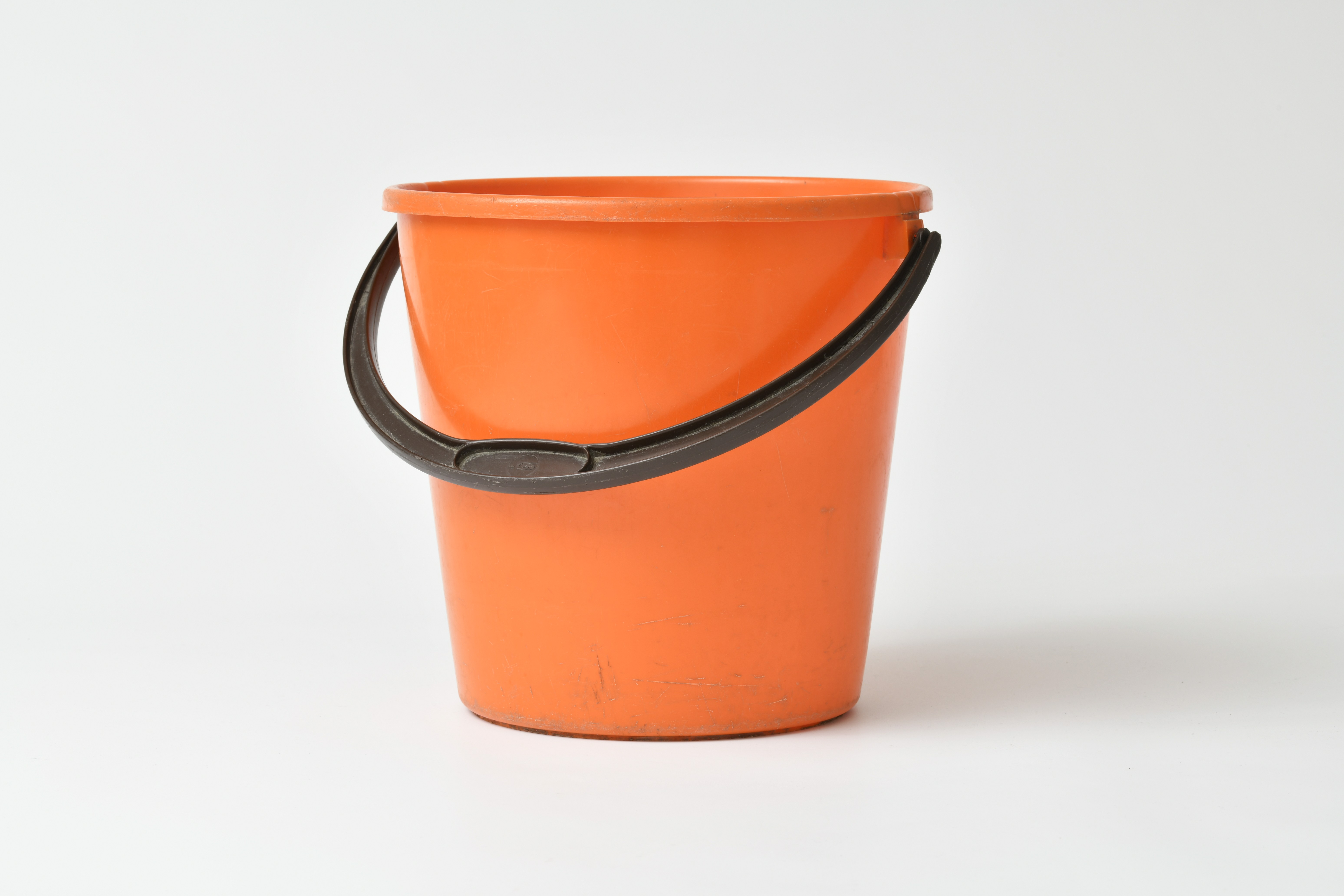 tasse in buchform Black Cat Magick Farbe:Salbeigrün/Creme