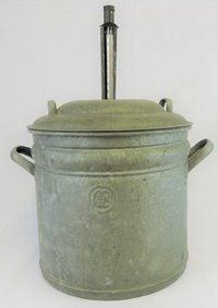 Einkochtopf aus Zink :: Heimatmuseum Stadt Teltow :: museum-digital:brandenburg
