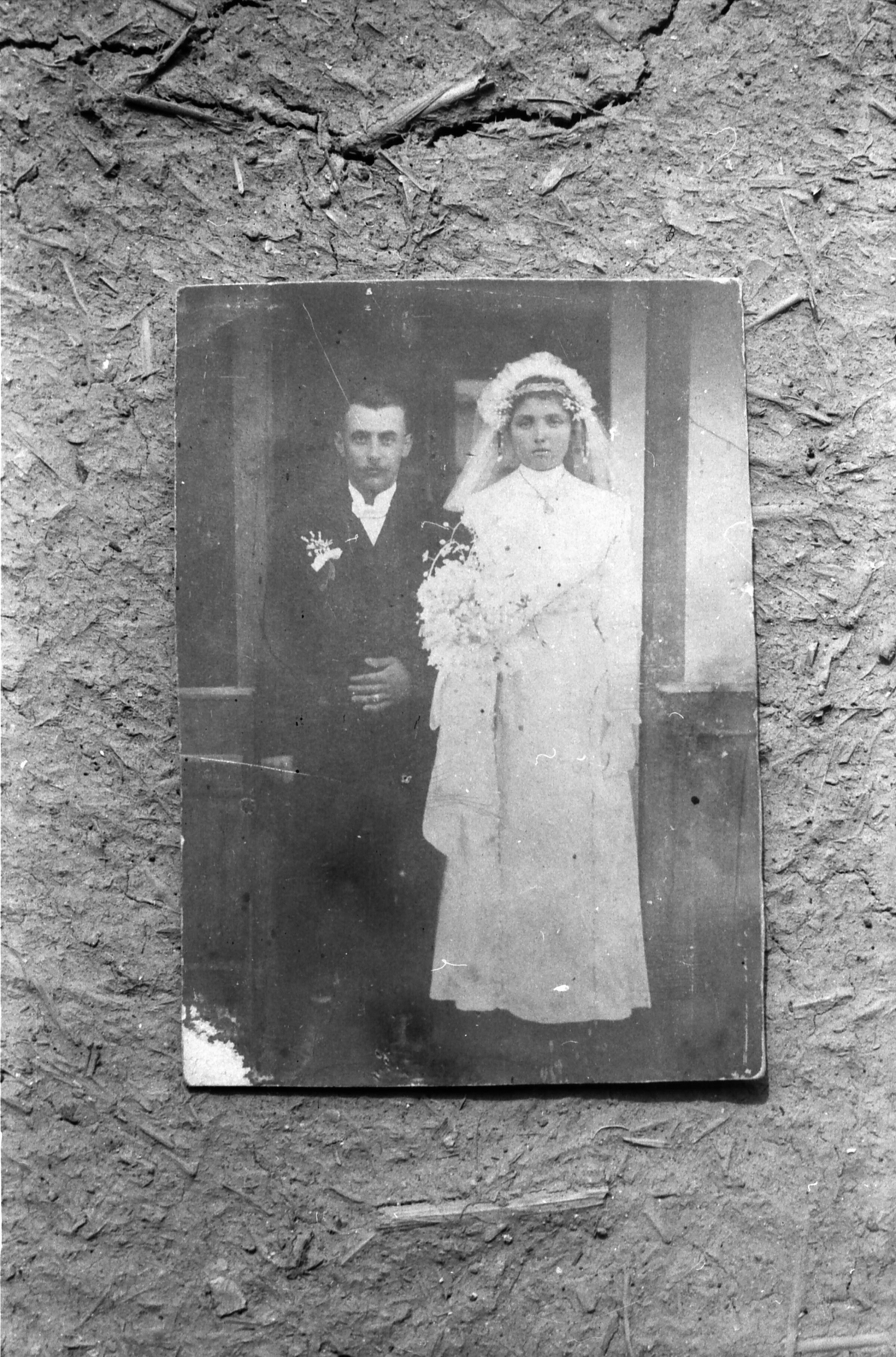Esküvői fénykép, 1917. (MTA BTK Néprajztudományi Intézet CC BY-NC-SA)