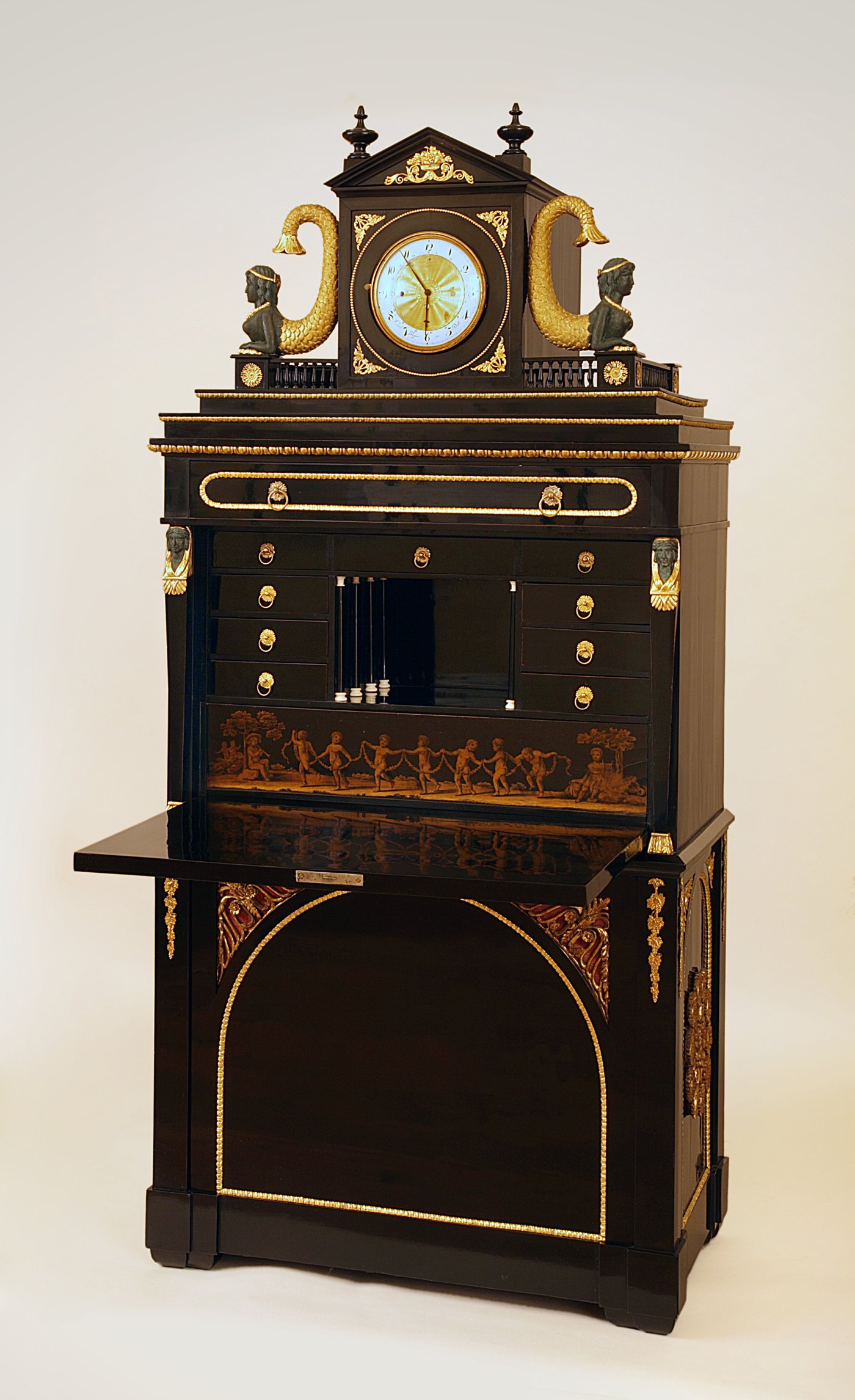 Fuvolaműves, órás szekreter (Budapesti Történeti Múzeum CC BY-NC-SA)