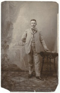 Foltrauer Ferenc fényképe (1886-1916) az I. vh.-ba történt bevonulása előtt 1914-ben