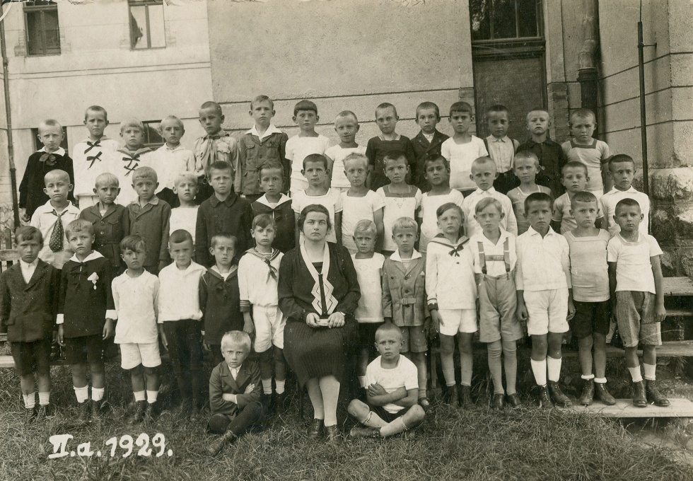 Az Árpád utcai iskola II.a fiú osztályának tablóképe (1929) (Promontor - Budafoki Polgárok Gyűjteménye CC BY-NC-SA)