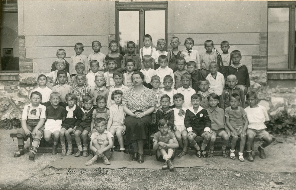 Árpád utcai iskola I. fiú osztály (1937) (Promontor - Budafoki Polgárok Gyűjteménye CC BY-NC-SA)