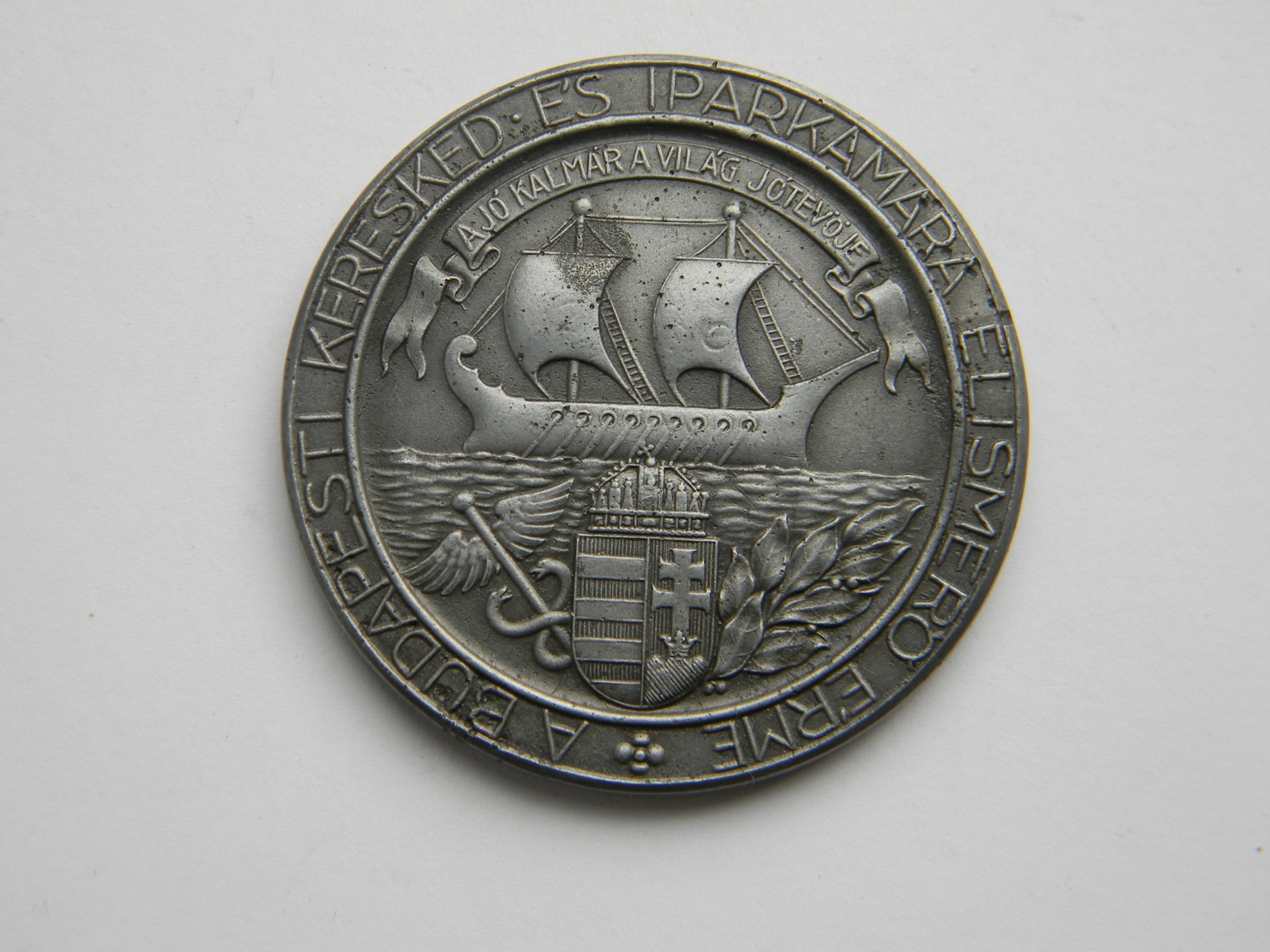 A Budapesti Kereskedelmi és Iparkamara Kitüntet&#337; érme (Magyar Kereskedelmi és Vendéglátóipari Múzeum CC BY-NC-SA)