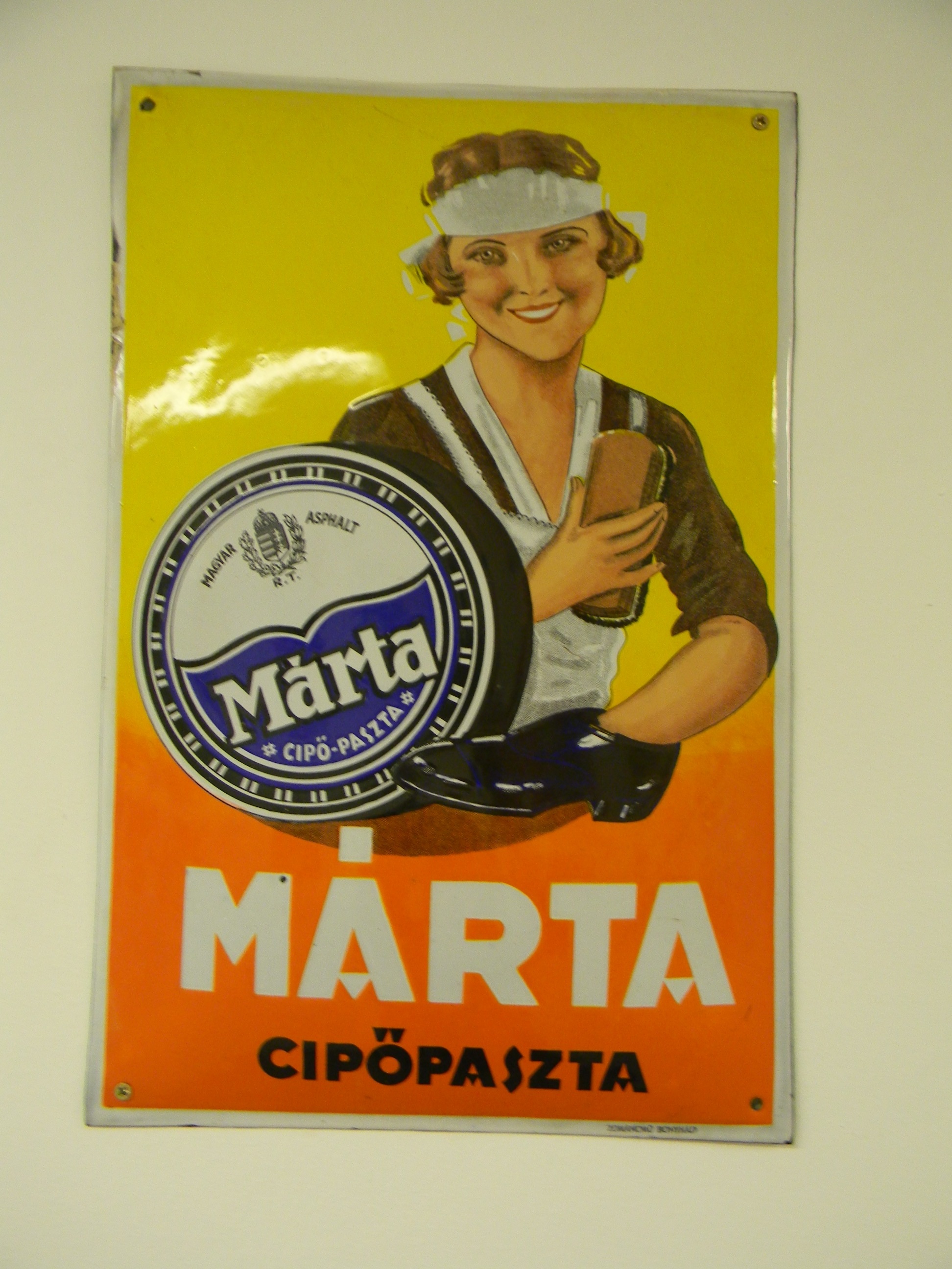 Reklámtábla MÁRTA cip&#337;paszta (Magyar Kereskedelmi és Vendéglátóipari Múzeum CC BY-NC-SA)