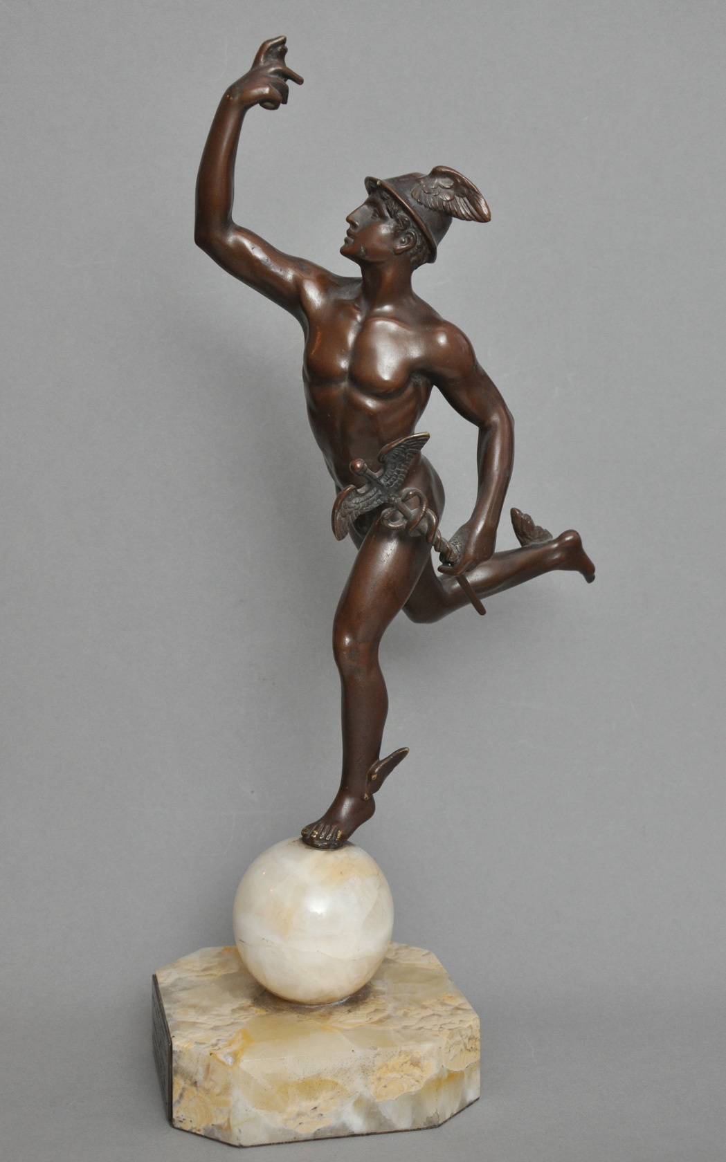 Merkur-szobor (Postamúzeum CC BY-NC-SA)