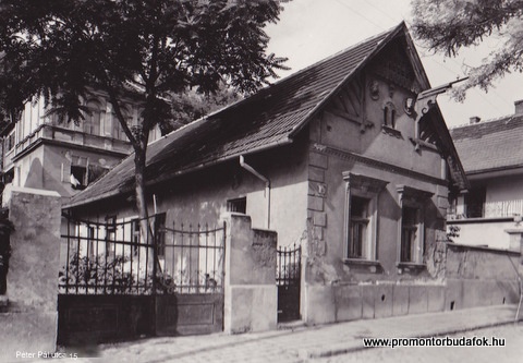 Péter Pál utca 15 szám alatti lakóházak az 1967évben (Promontor - Budafoki Polgárok Gy?jteménye CC BY-NC-SA)