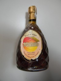 Likőrös mangó üveg
