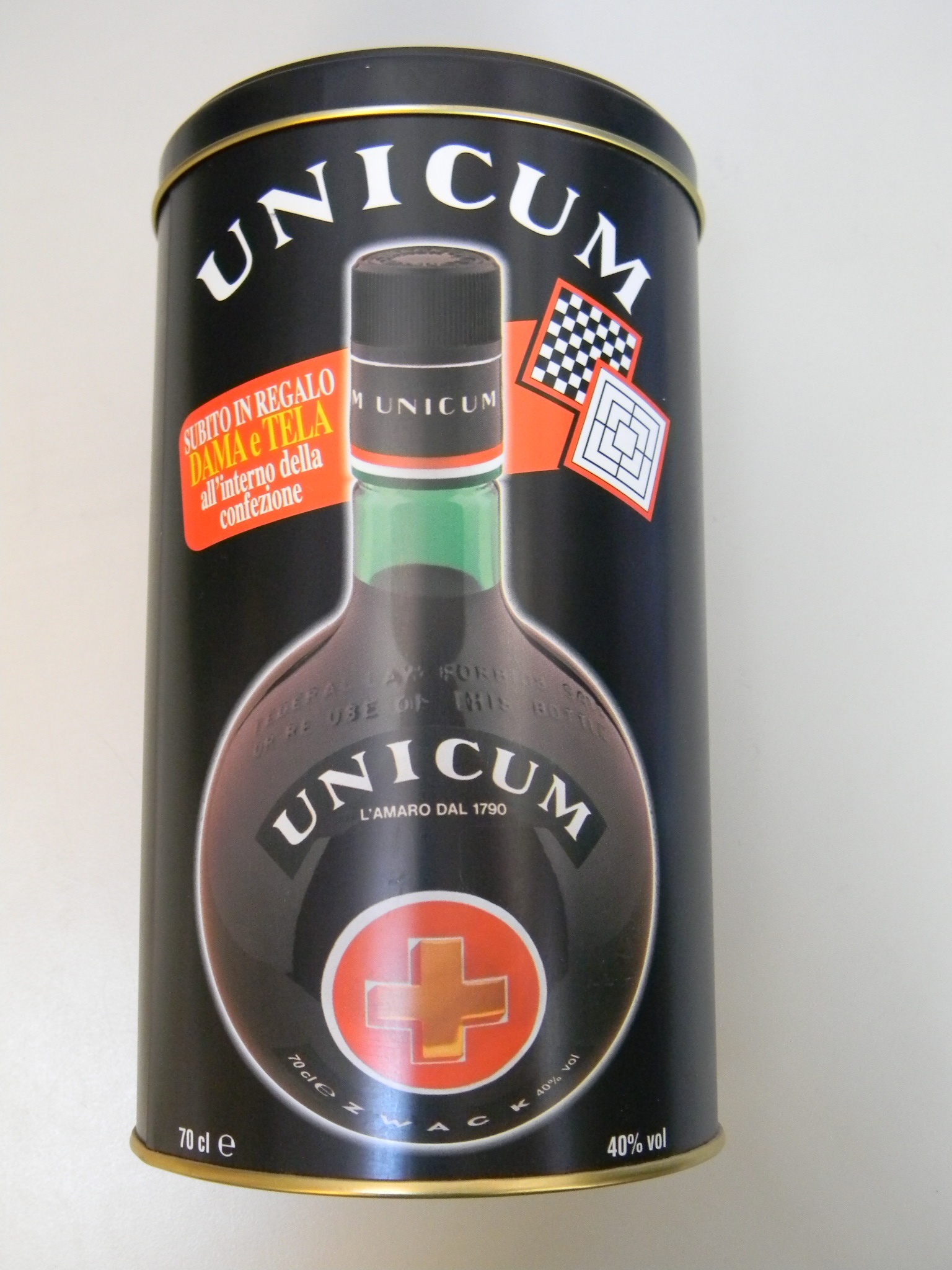 Unicum díszdoboz (Magyar Kereskedelmi és Vendéglátóipari Múzeum CC BY-NC-SA)