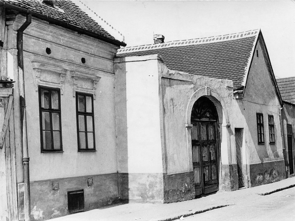 Harrer Pál utcai lakóház utcafronti felvétele (Óbudai Múzeum CC BY-NC-SA)