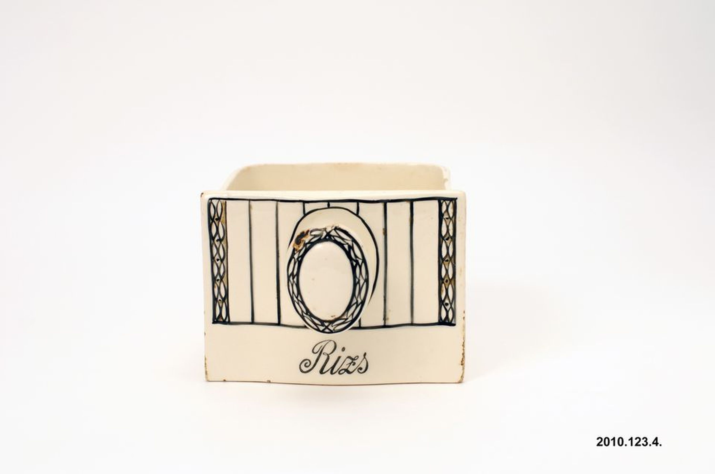 Kerámia fűszertartó fiók "Rizs" felirattal (Óbudai Múzeum CC BY-NC-SA)