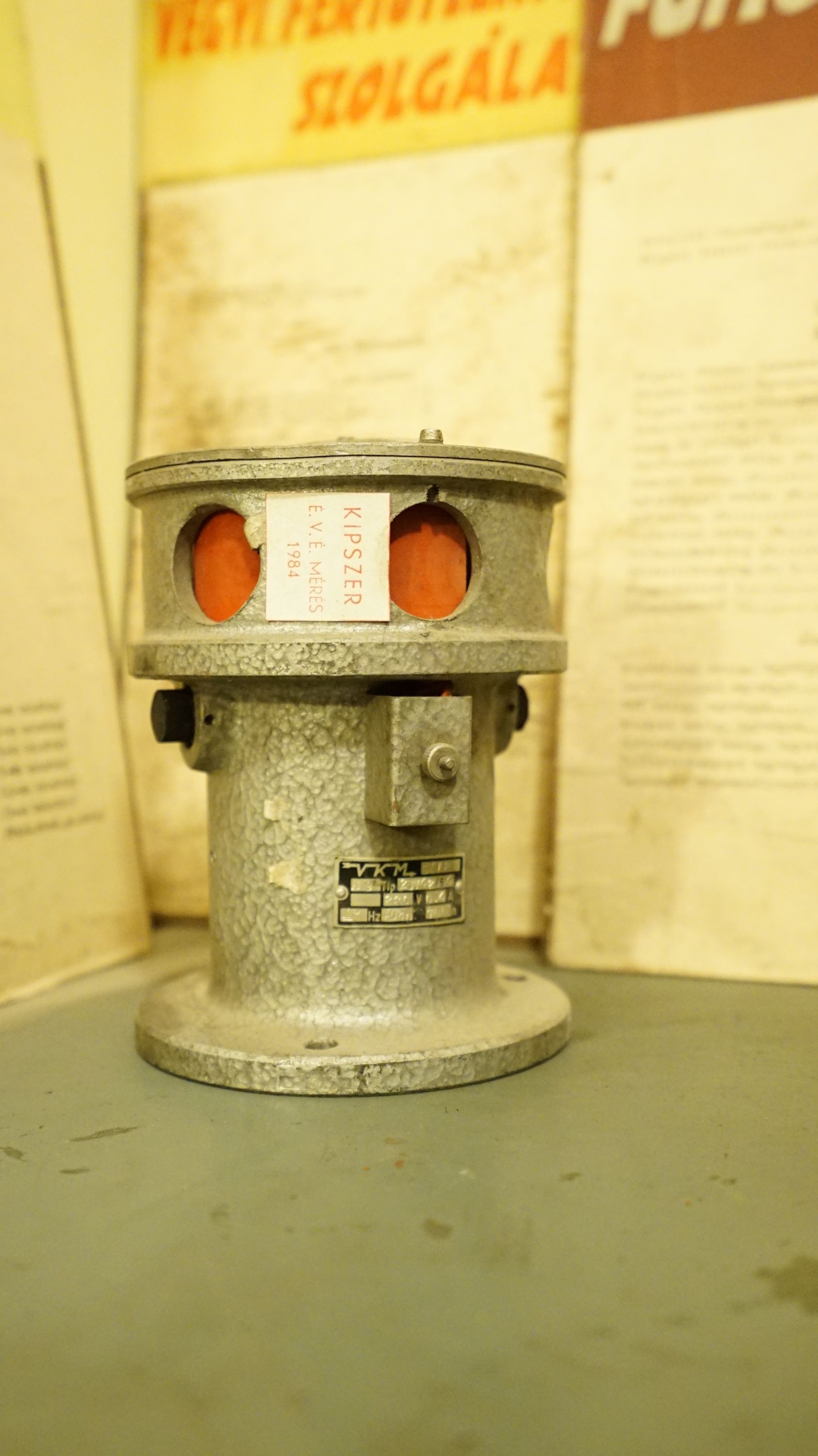 Légoltalmi sziréna (Sziklakórház Atombunker Múzeum CC BY-NC-SA)