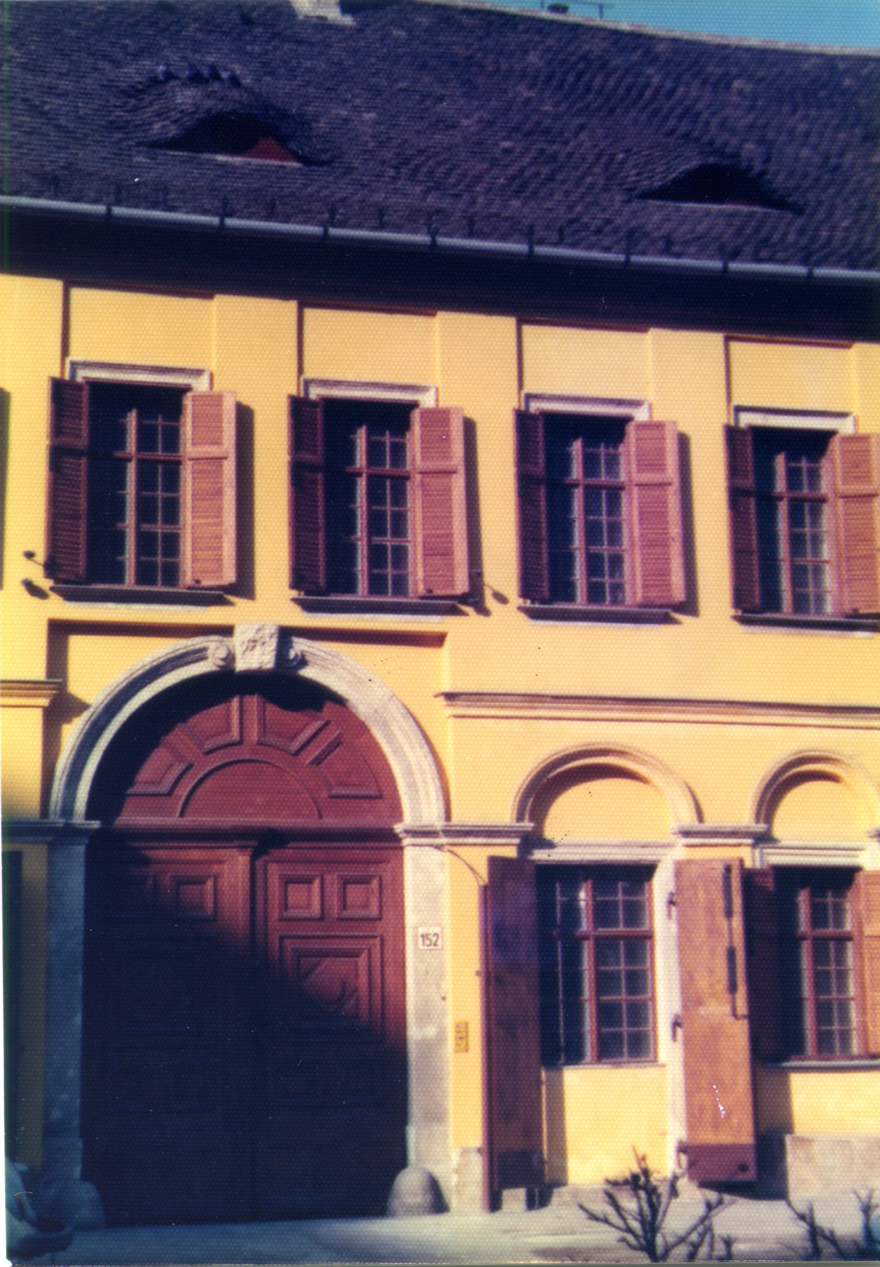 Lakóépület homlokzatáról készült felvétel (Óbudai Múzeum CC BY-NC-SA)