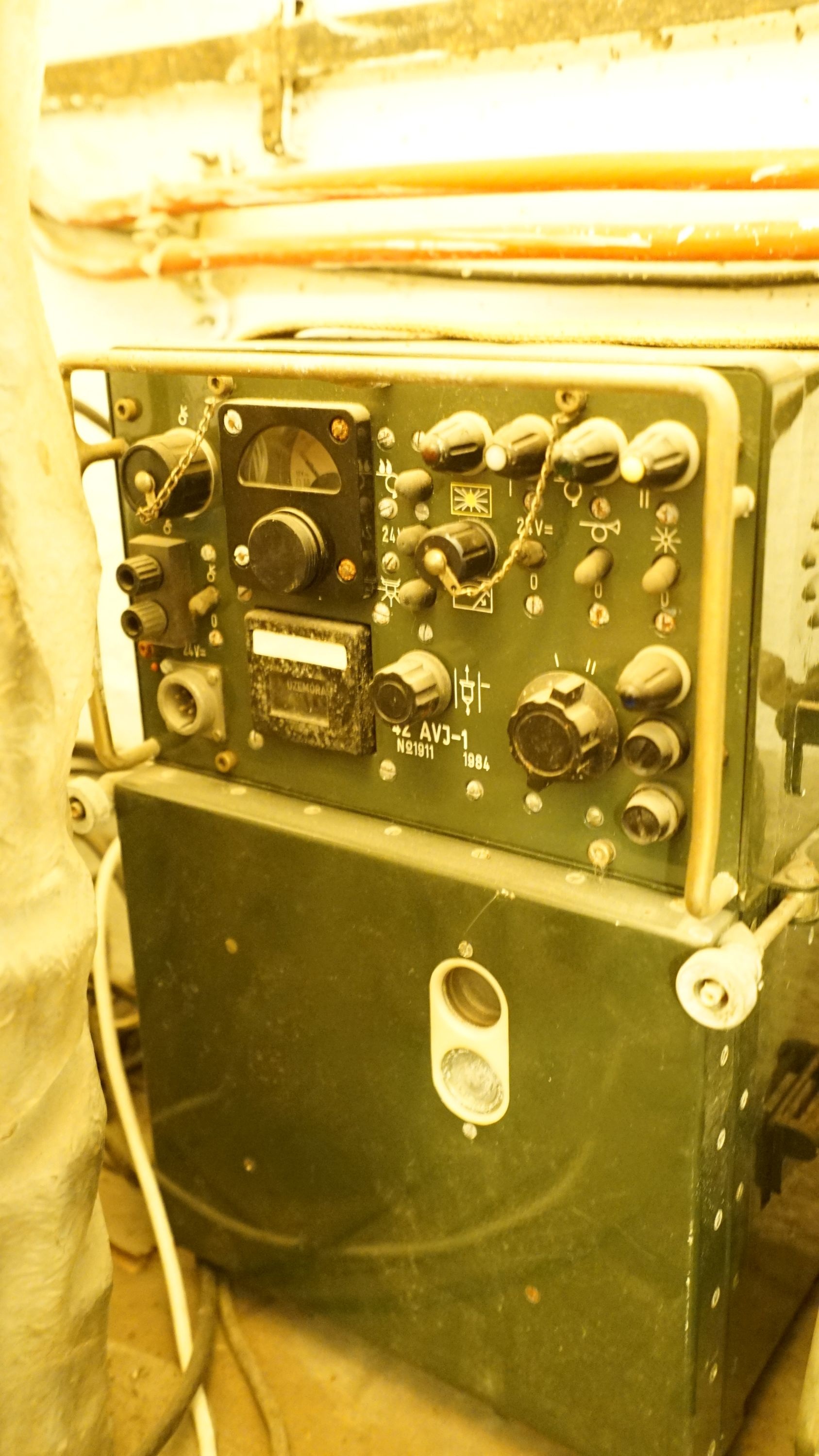 Mérőműszer. (Sziklakórház Atombunker Múzeum CC BY-NC-SA)