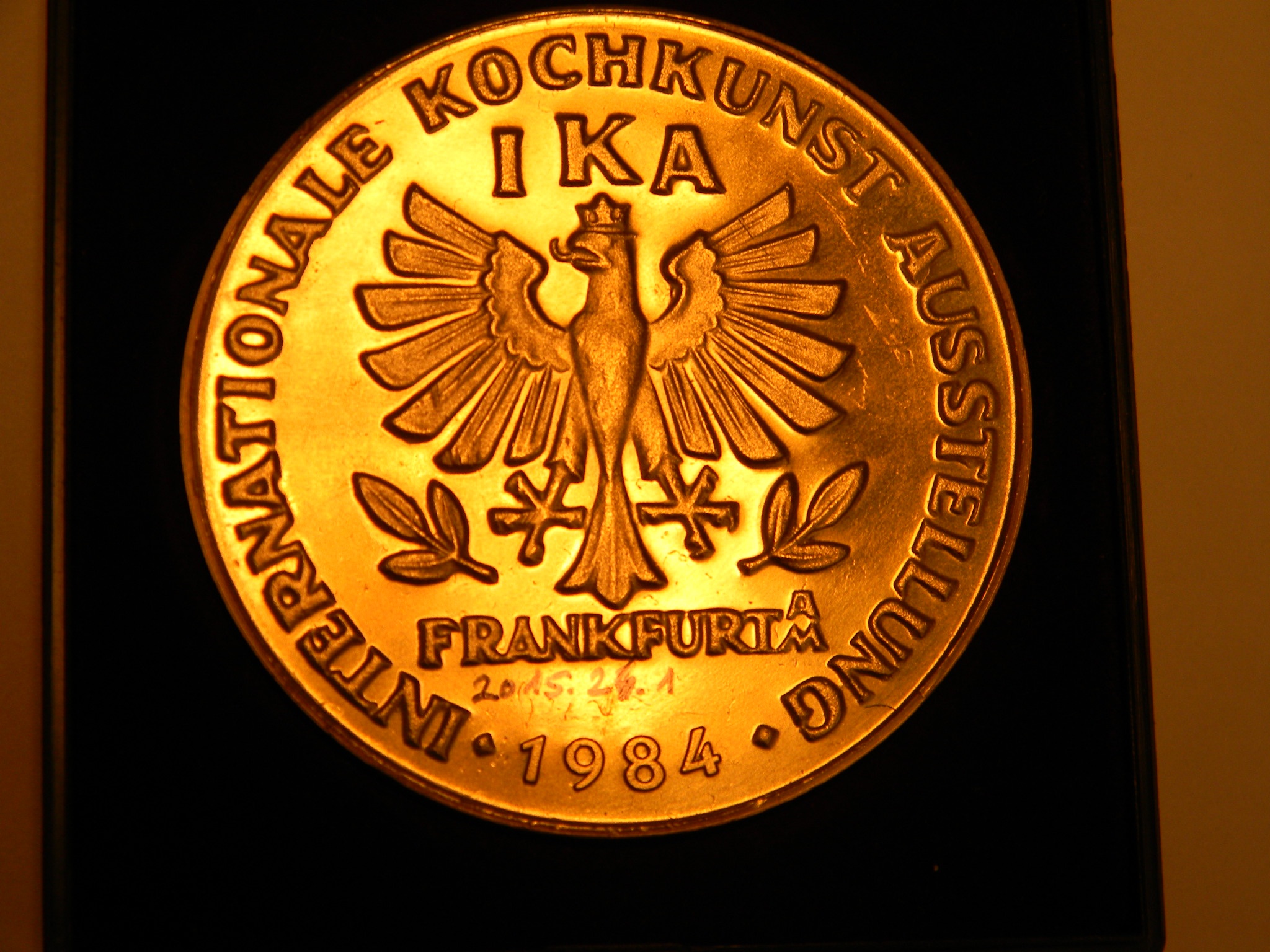 Emlék-, jutalomérem - IKA, Frankfurt am Main, 1984 (Magyar Kereskedelmi és Vendéglátóipari Múzeum CC BY-NC-SA)