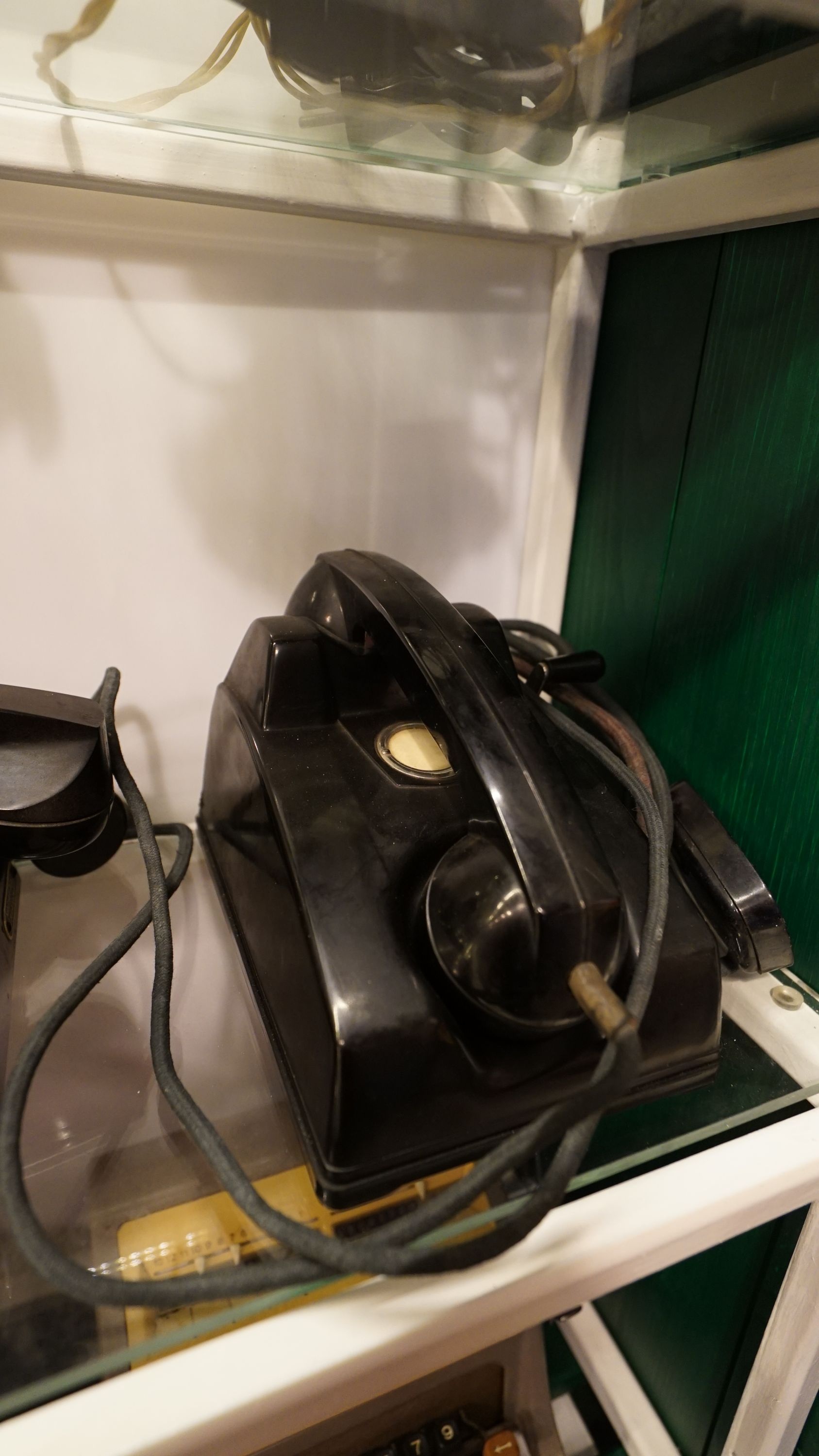 Telefon (Sziklakórház Atombunker Múzeum CC BY-NC-SA)