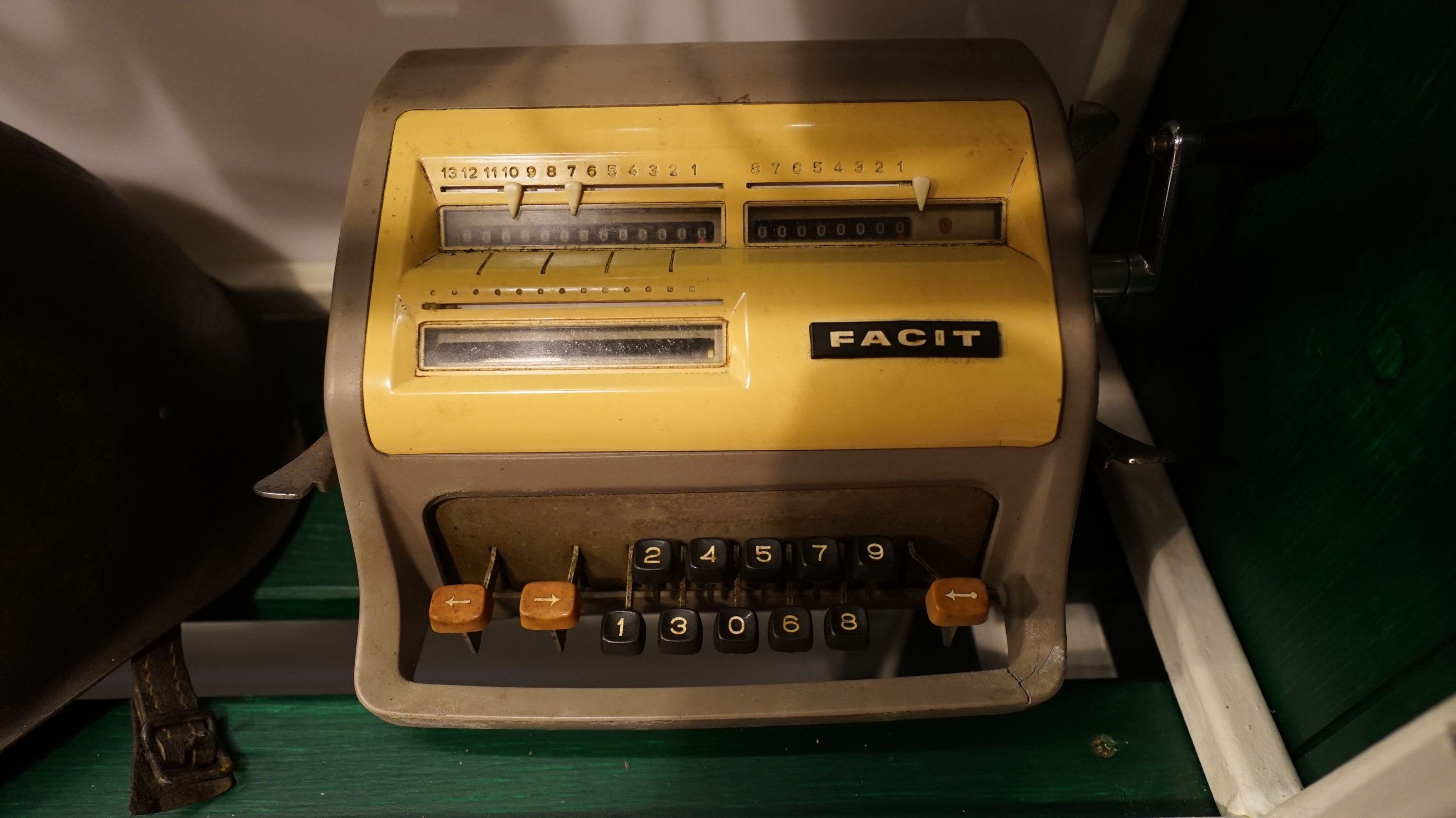 FACIT számológép (Sziklakórház Atombunker Múzeum CC BY-NC-SA)