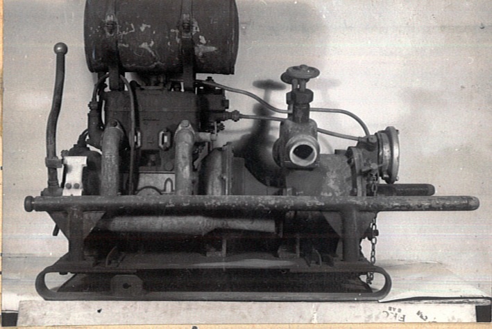 Seltenhofer féle 800-as kismotorfecskendő (Katasztrófavédelem Központi Múzeuma CC BY-NC-SA)