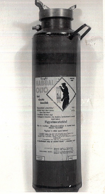 Vegyi habbal oltó (Katasztrófavédelem Központi Múzeuma CC BY-NC-SA)