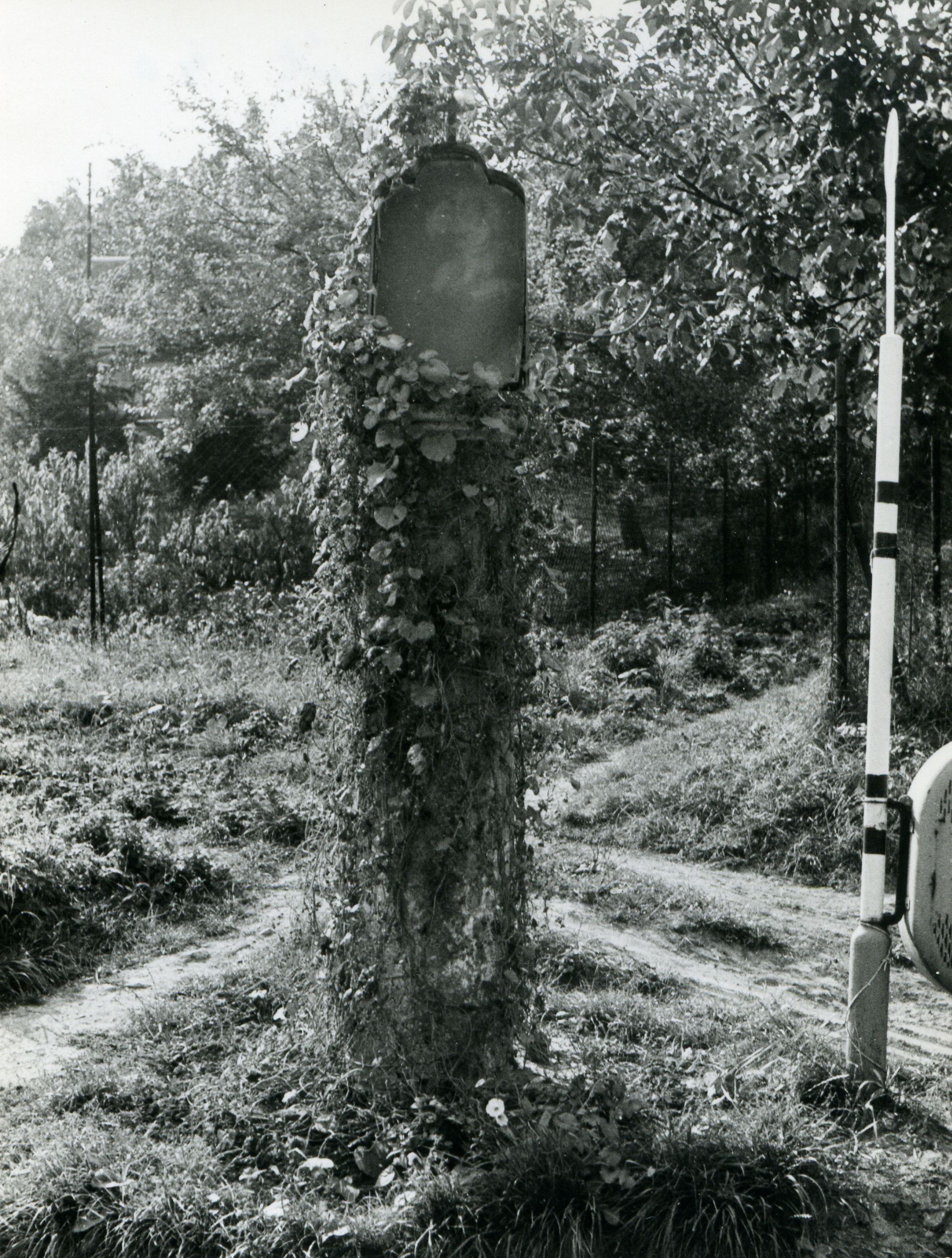 kőoszlopról készített felvétel (Óbudai Múzeum CC BY-NC-SA)
