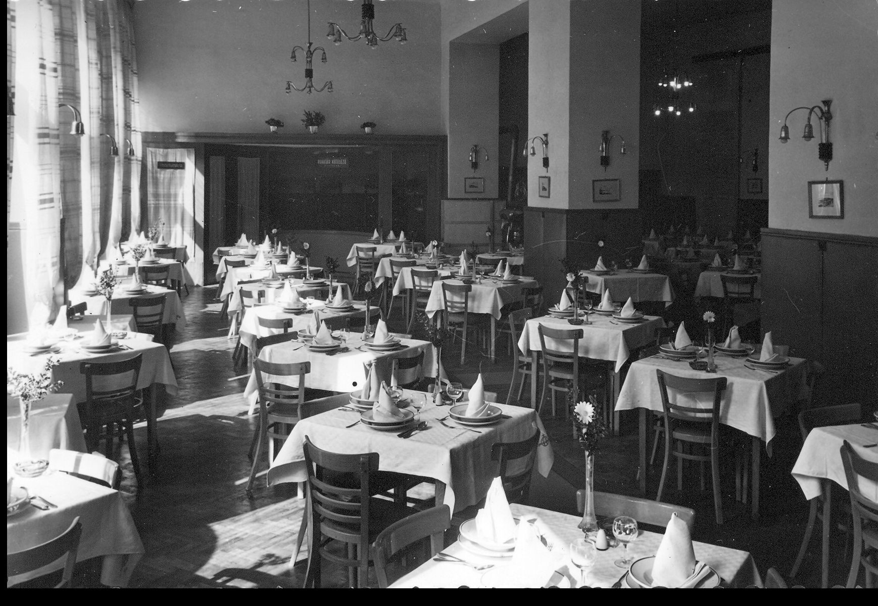 Badacsony étterem (Magyar Kereskedelmi és Vendéglátóipari Múzeum CC BY-NC-ND)