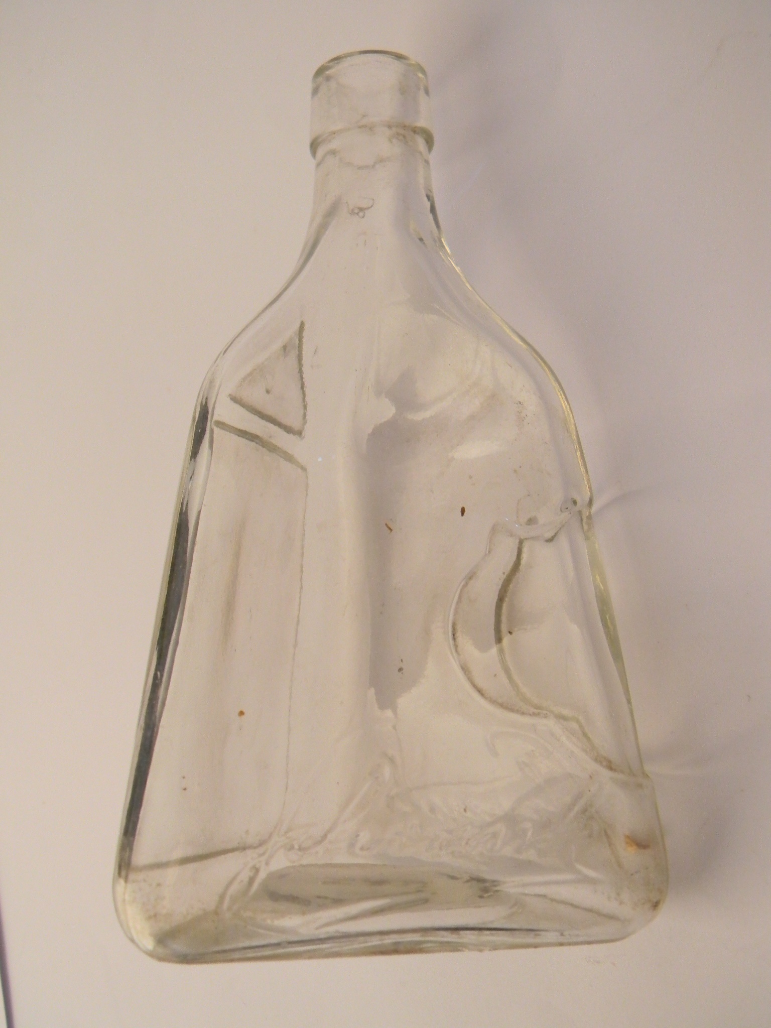 Schrank Likőrgyár likőrös üvege (Magyar Kereskedelmi és Vendéglátóipari Múzeum CC BY-NC-SA)