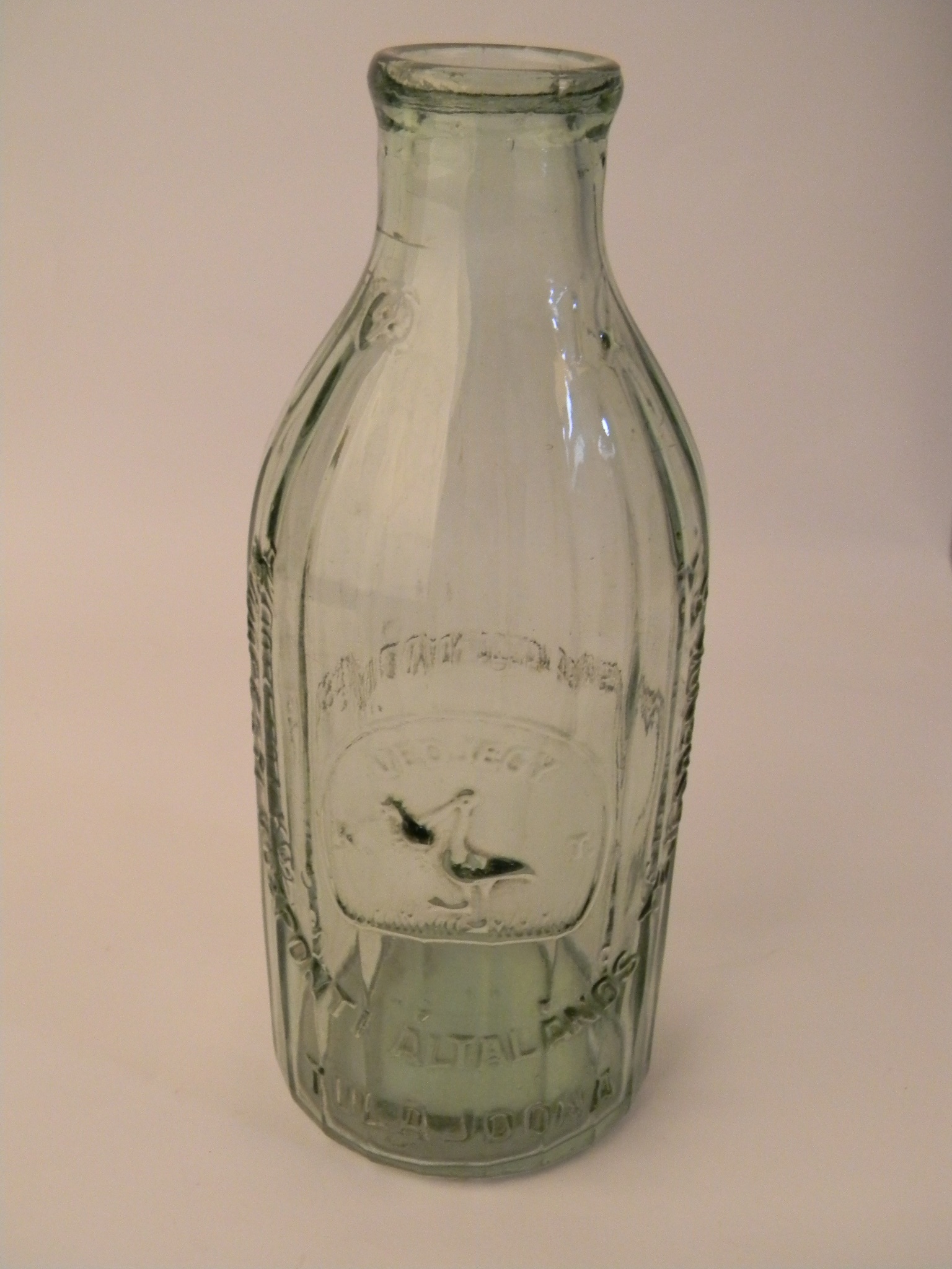 Tejes üveg (Magyar Kereskedelmi és Vendéglátóipari Múzeum CC BY-NC-SA)