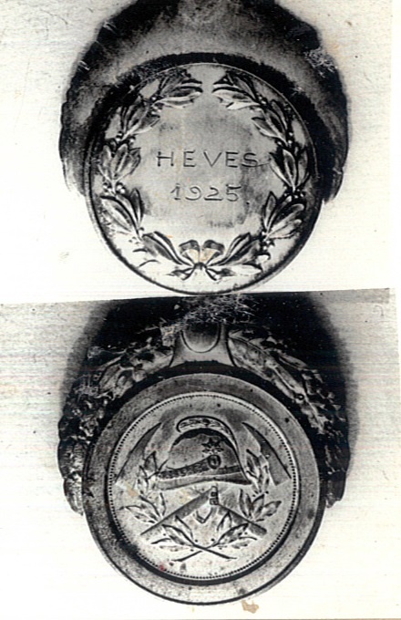 A Hevesi járás Tűzoltó Versenyének emlékérme 1925 (bronz fokozat) (Katasztrófavédelem Központi Múzeuma CC BY-NC-SA)