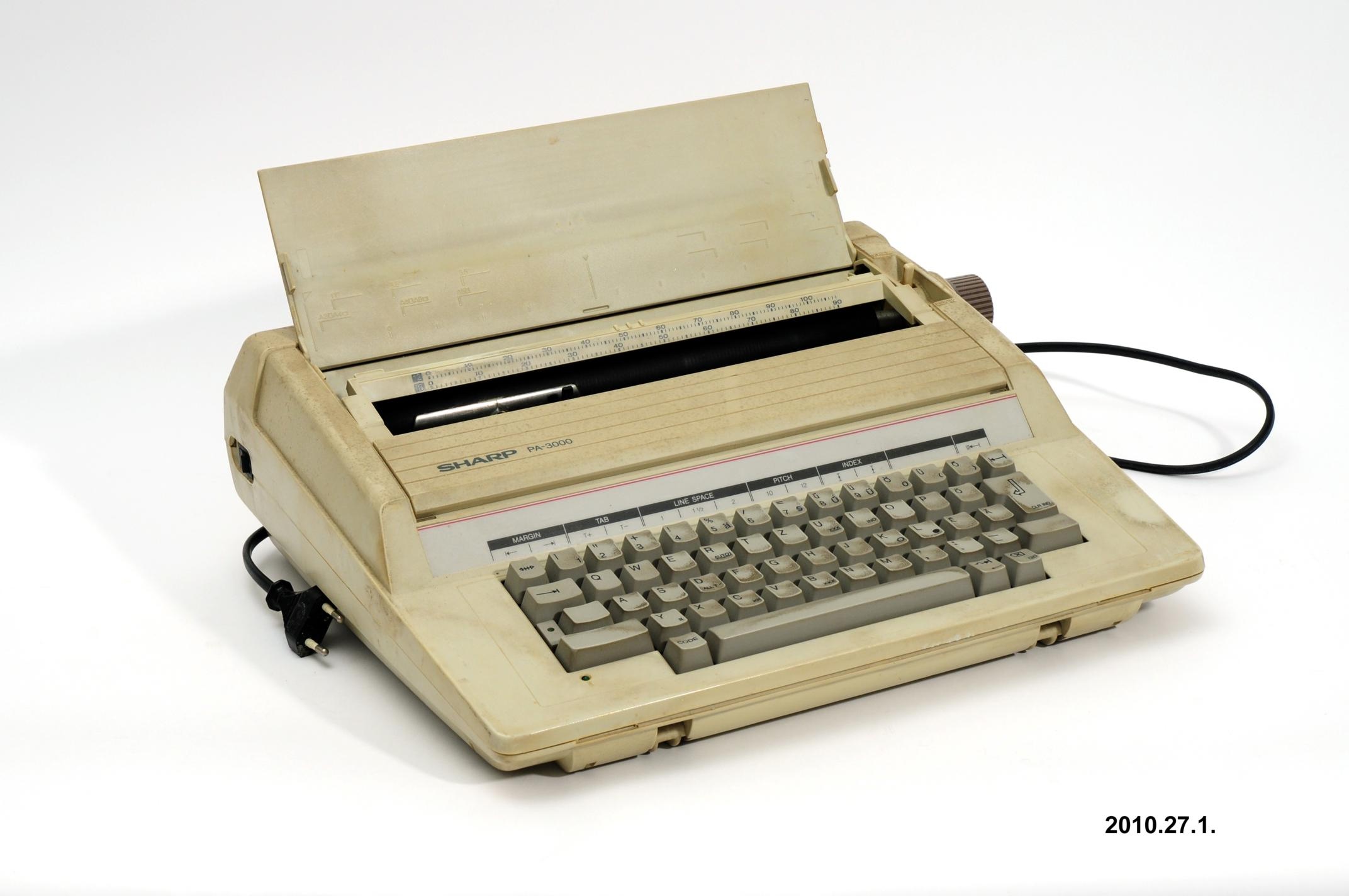Írógép (Óbudai Múzeum CC BY-NC-SA)