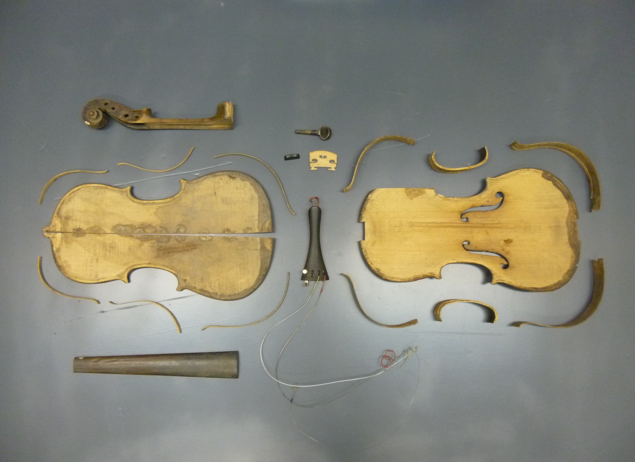 Hegedű (Zenetörténeti Múzeum CC BY-NC-SA)